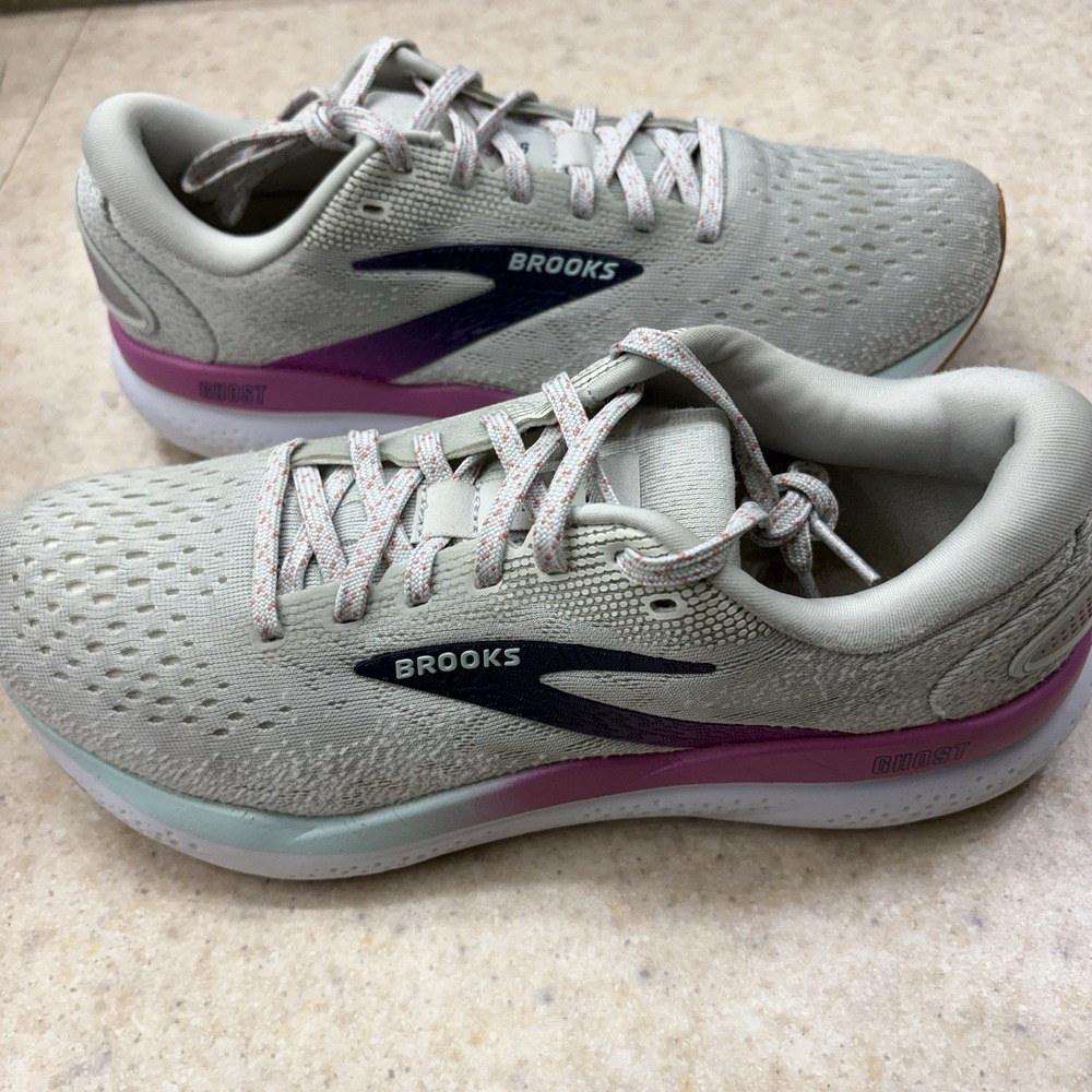 Brooks Ghost 16 White Grey Estate Blue Women's 9.5 B Medium Running Shoes